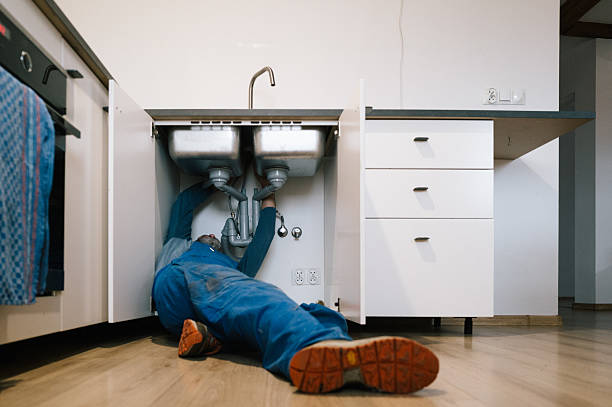 Professional Leak Detection technician working in East Berlin, CT